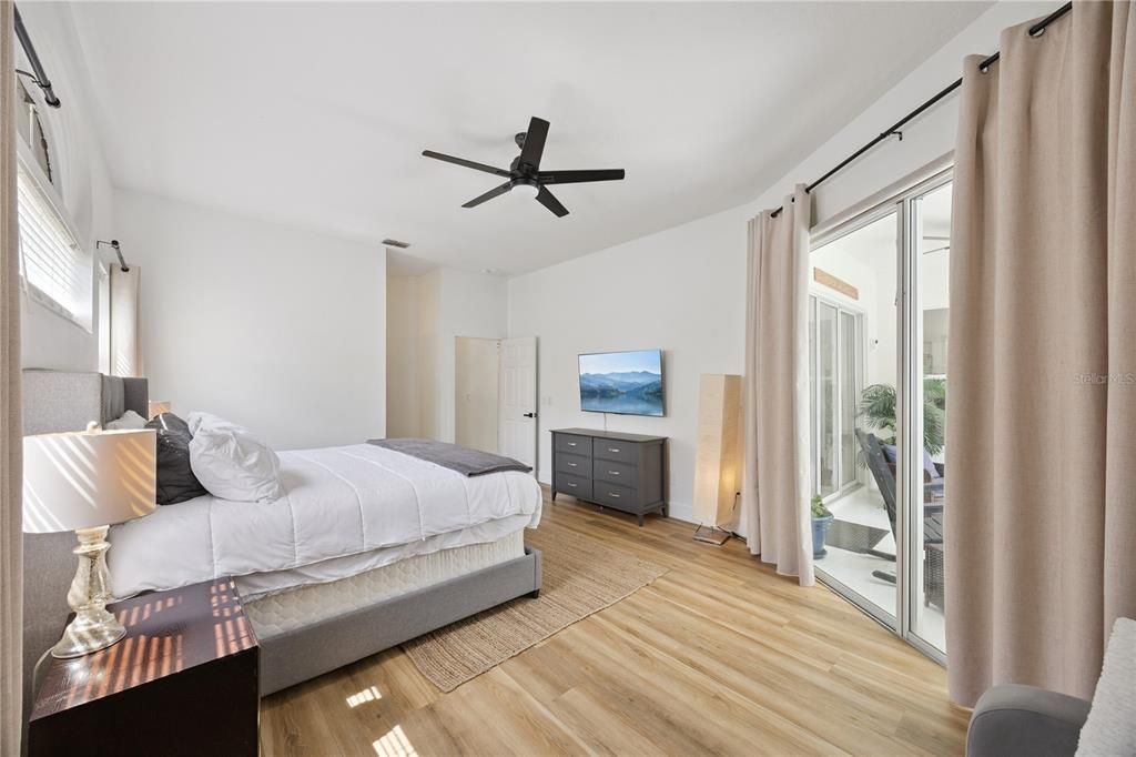 На продажу: $739,999 (4 спален, 3 ванн, 2810 Квадратных фут)