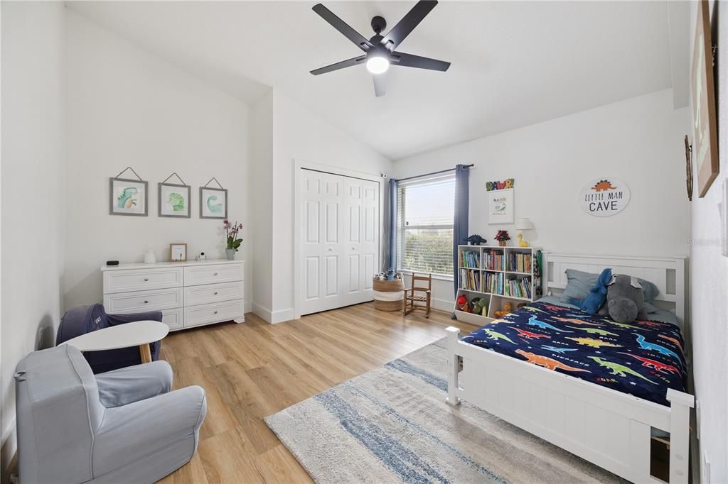 На продажу: $739,999 (4 спален, 3 ванн, 2810 Квадратных фут)