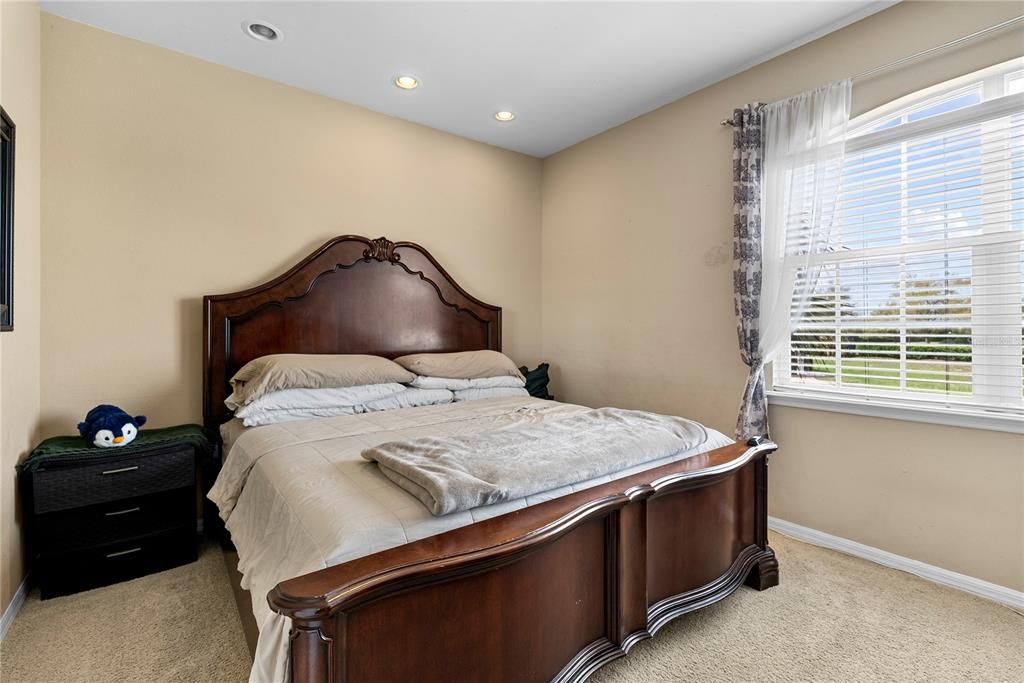 Active With Contract: $2,900 (5 beds, 3 baths, 3141 Square Feet)
