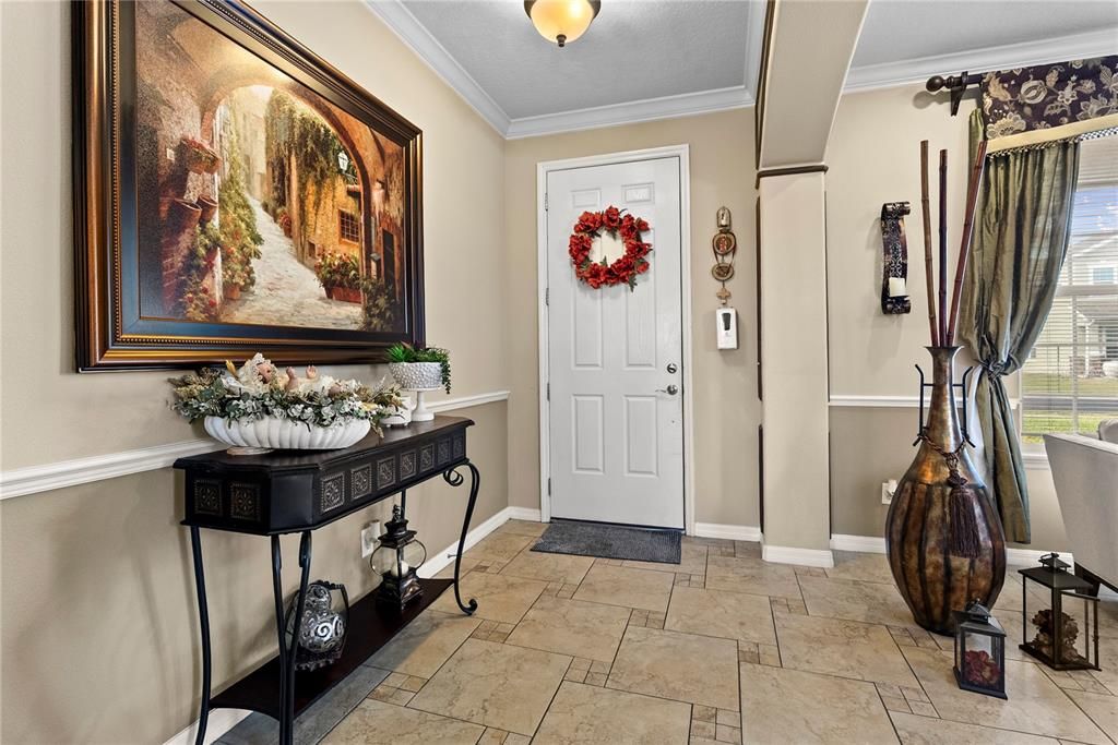 Active With Contract: $2,900 (5 beds, 3 baths, 3141 Square Feet)