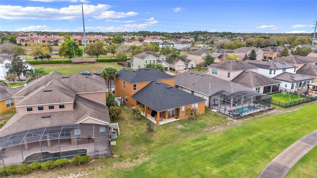 Active With Contract: $2,900 (5 beds, 3 baths, 3141 Square Feet)