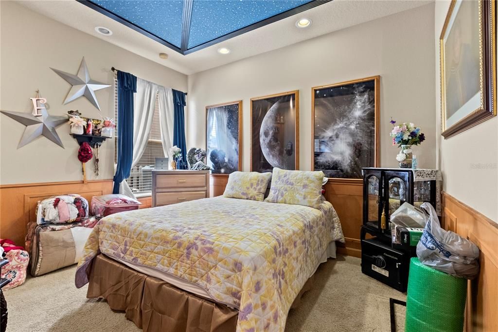 Active With Contract: $2,900 (5 beds, 3 baths, 3141 Square Feet)
