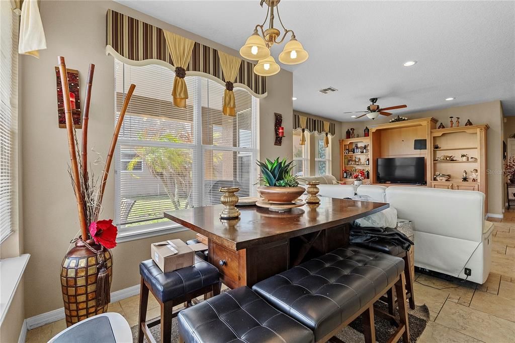 Active With Contract: $2,900 (5 beds, 3 baths, 3141 Square Feet)