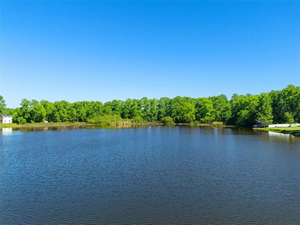 For Sale: $3,060,000 (5.10 acres)