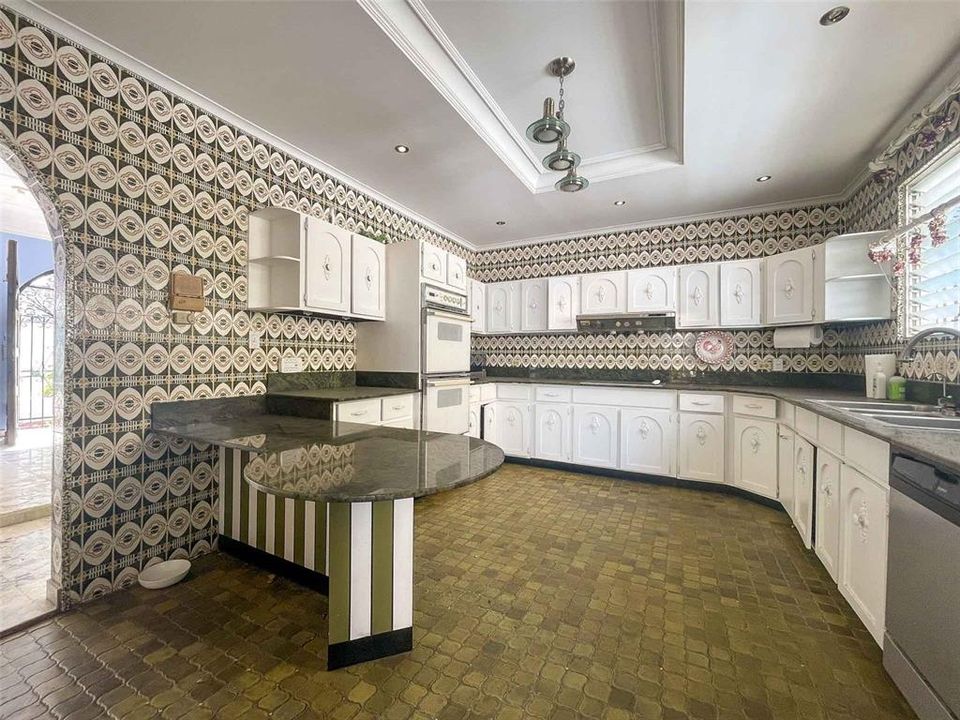 На продажу: $1,800,000 (5 спален, 5 ванн, 4153 Квадратных фут)