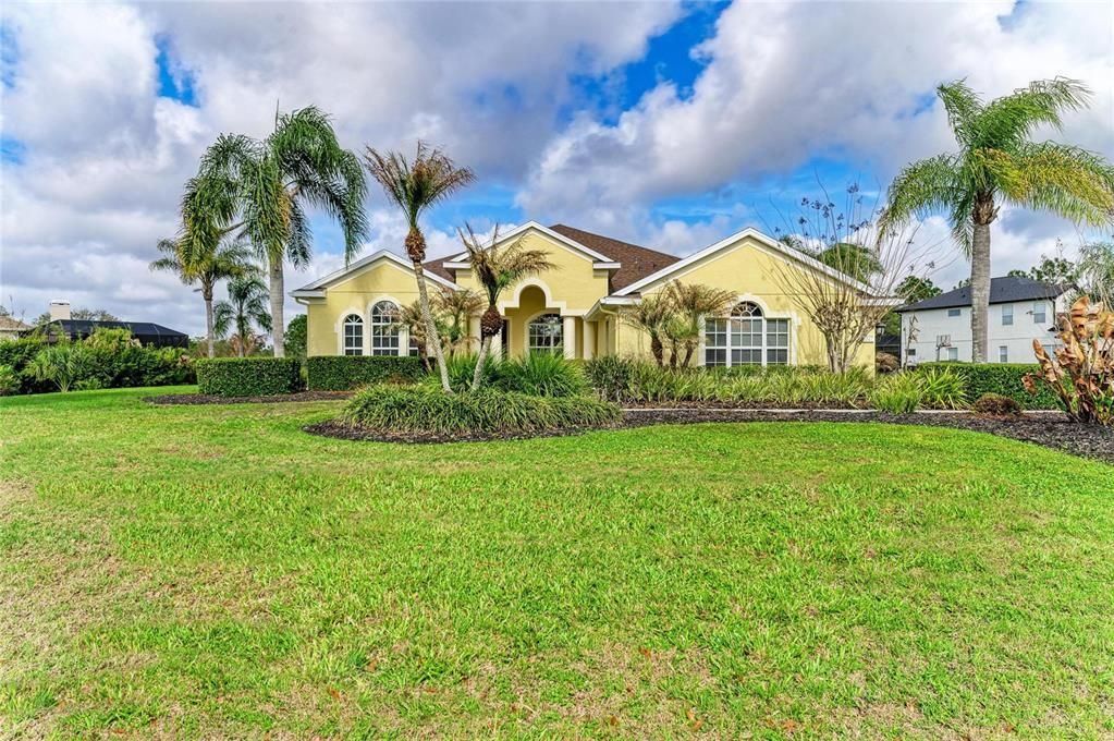 En Venta: $962,000 (4 camas, 3 baños, 3104 Pies cuadrados)