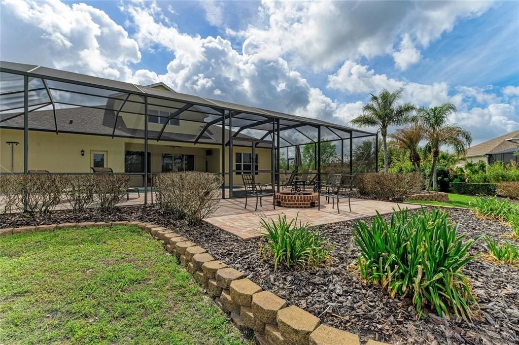 En Venta: $962,000 (4 camas, 3 baños, 3104 Pies cuadrados)