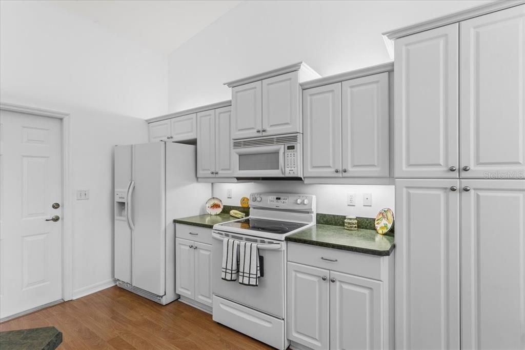 Active With Contract: $365,000 (3 beds, 2 baths, 1236 Square Feet)
