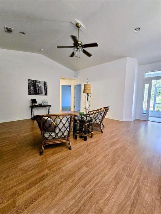 Active With Contract: $365,000 (3 beds, 2 baths, 1236 Square Feet)