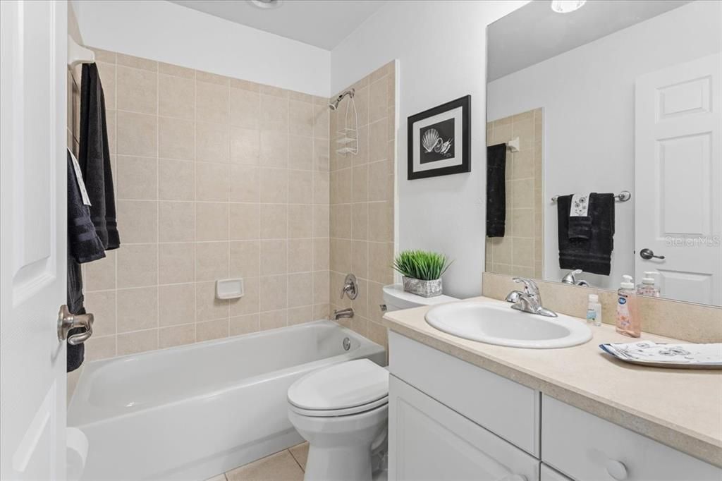 Active With Contract: $365,000 (3 beds, 2 baths, 1236 Square Feet)