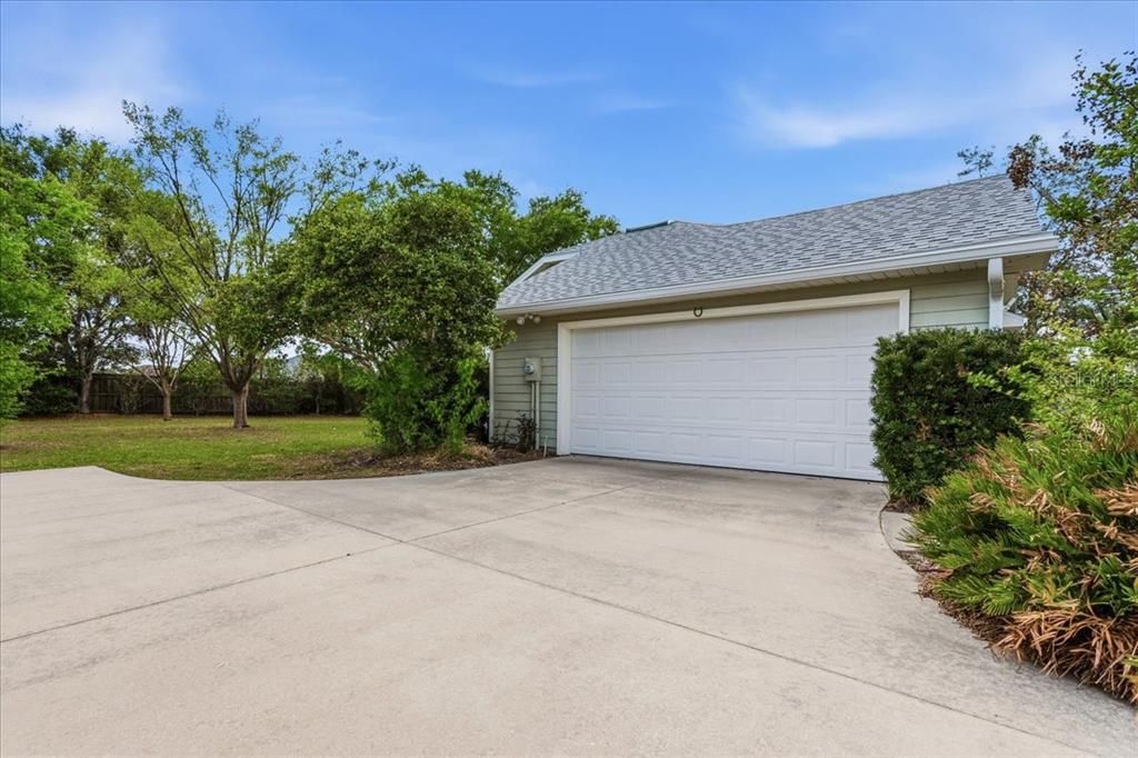 Active With Contract: $365,000 (3 beds, 2 baths, 1236 Square Feet)