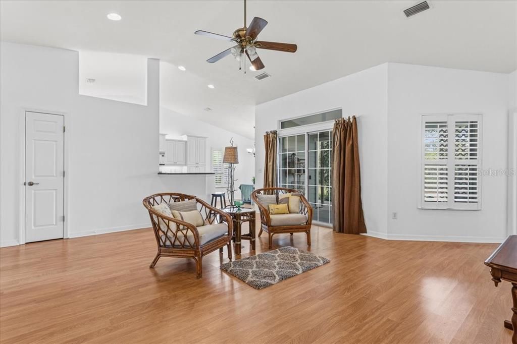 Active With Contract: $365,000 (3 beds, 2 baths, 1236 Square Feet)