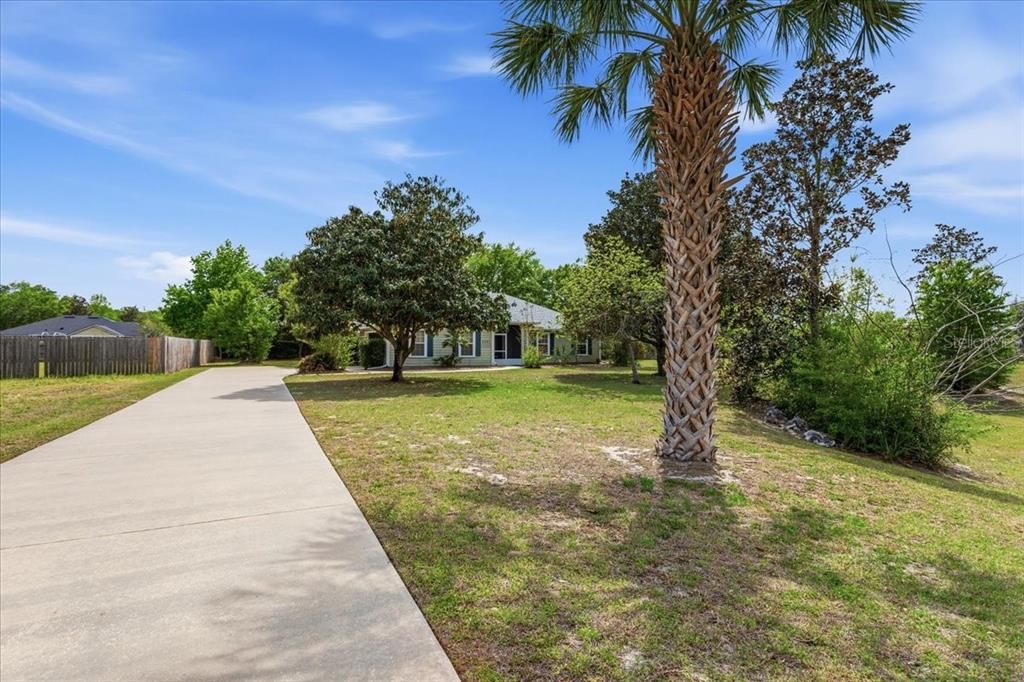 Active With Contract: $365,000 (3 beds, 2 baths, 1236 Square Feet)