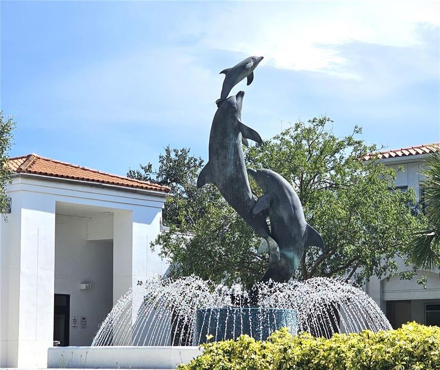 For Sale: $549,000 (3 beds, 2 baths, 1830 Square Feet)