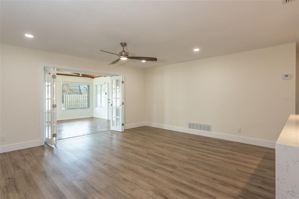 For Sale: $549,000 (3 beds, 2 baths, 1830 Square Feet)