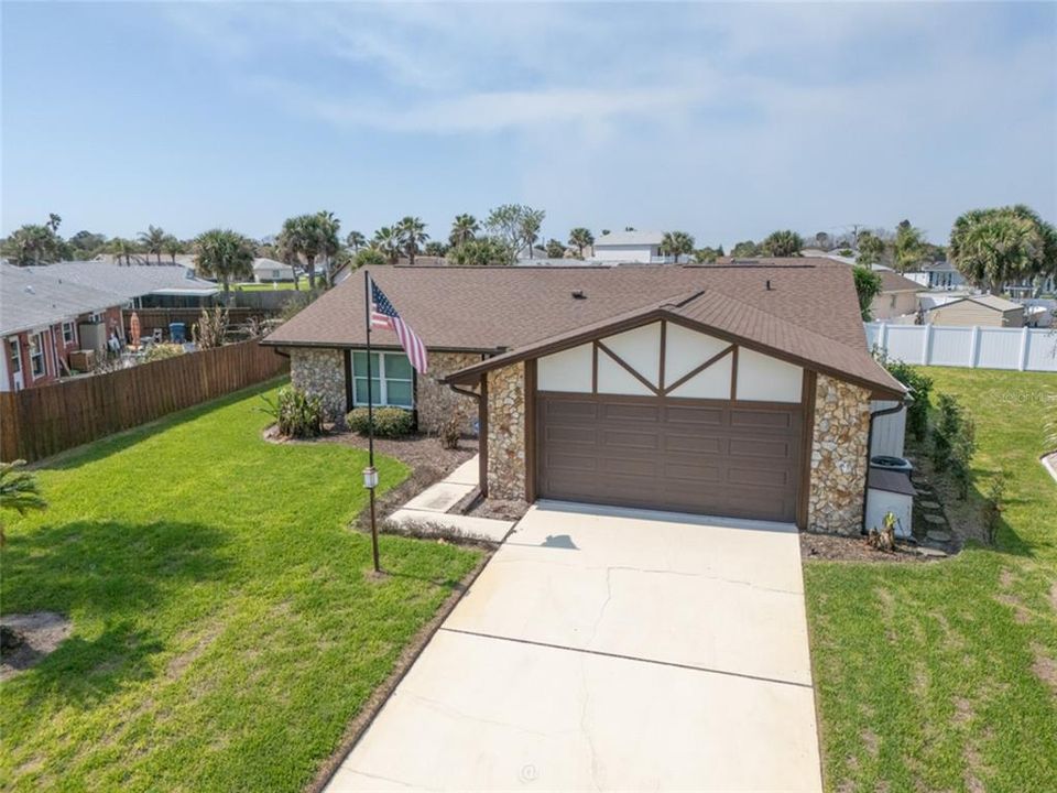 For Sale: $549,000 (3 beds, 2 baths, 1830 Square Feet)