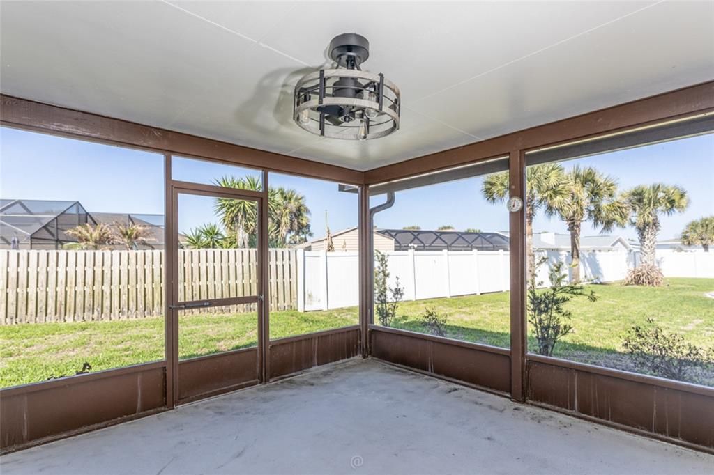 For Sale: $549,000 (3 beds, 2 baths, 1830 Square Feet)