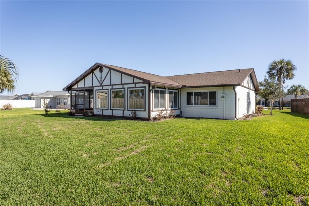 For Sale: $549,000 (3 beds, 2 baths, 1830 Square Feet)