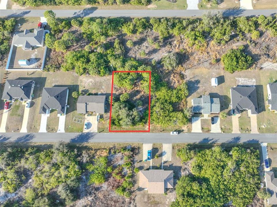 На продажу: $42,500 (0.23 acres)