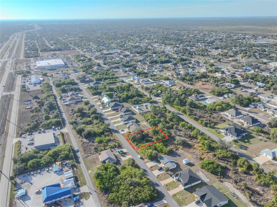 На продажу: $42,500 (0.23 acres)