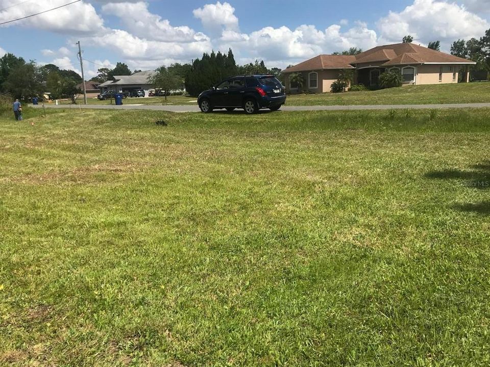 待售: $90,000 (1.03 acres)