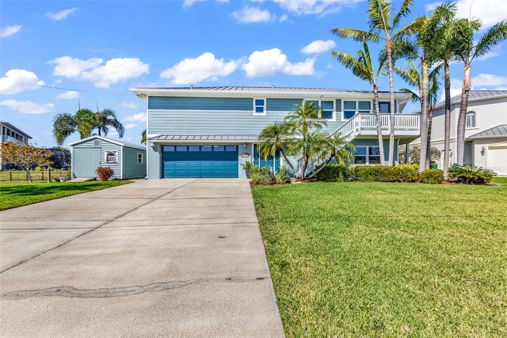 En Venta: $899,000 (4 camas, 4 baños, 2717 Pies cuadrados)