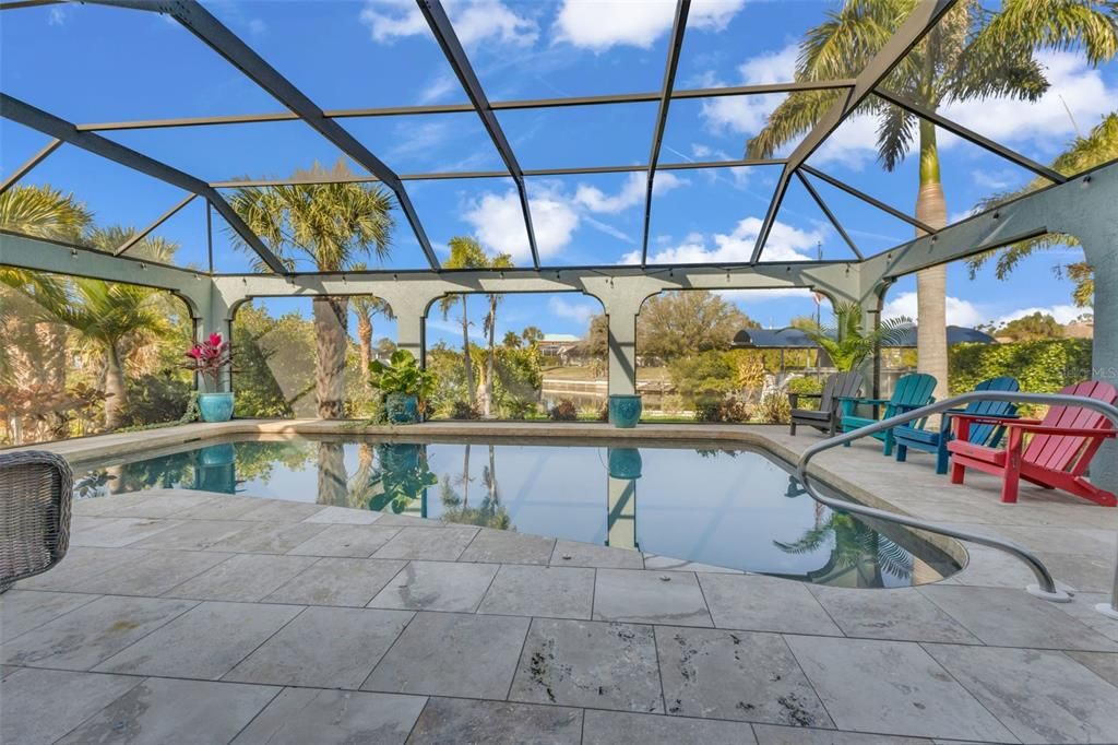 En Venta: $899,000 (4 camas, 4 baños, 2717 Pies cuadrados)
