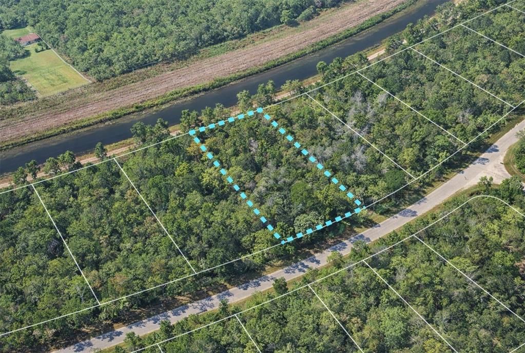 For Sale: $20,000 (0.31 acres)