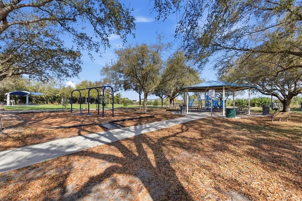 На продажу: $235,000 (2 спален, 2 ванн, 1035 Квадратных фут)