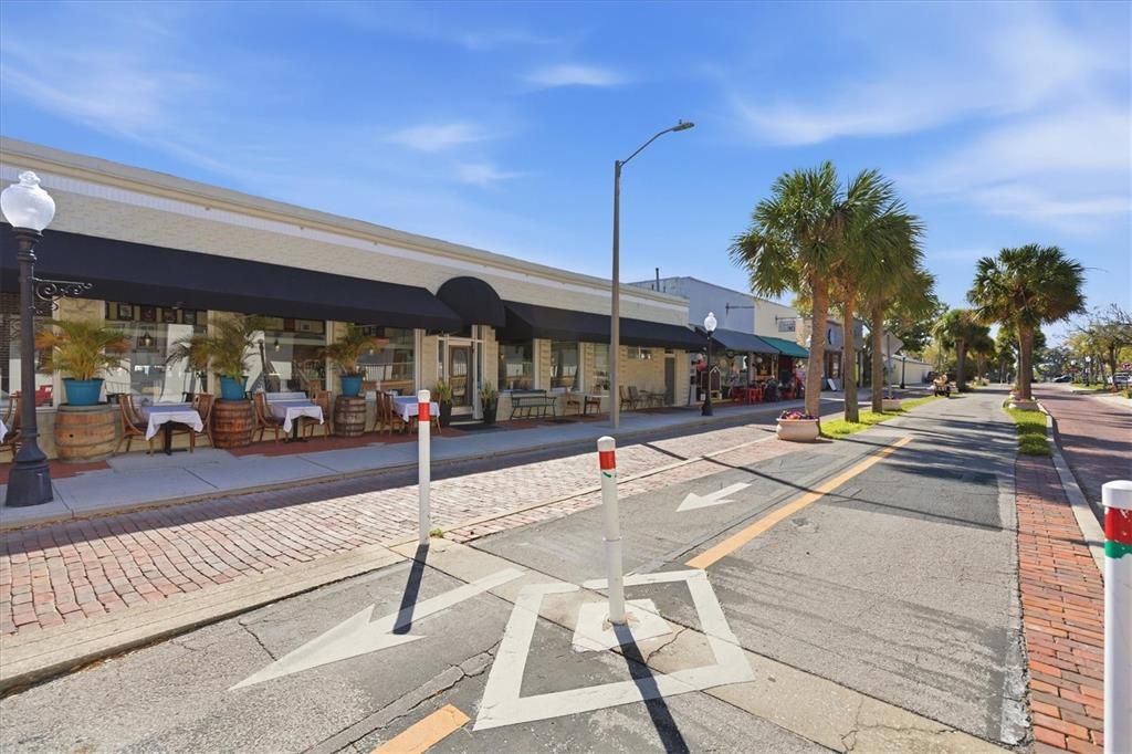 На продажу: $235,000 (2 спален, 2 ванн, 1035 Квадратных фут)