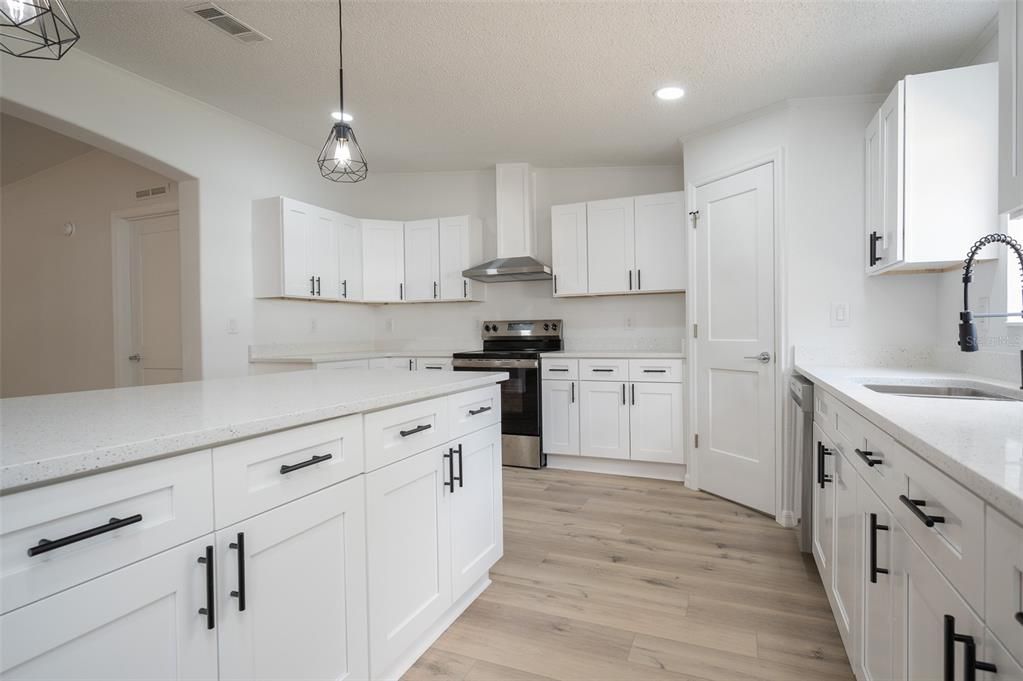 For Sale: $229,900 (4 beds, 2 baths, 2356 Square Feet)