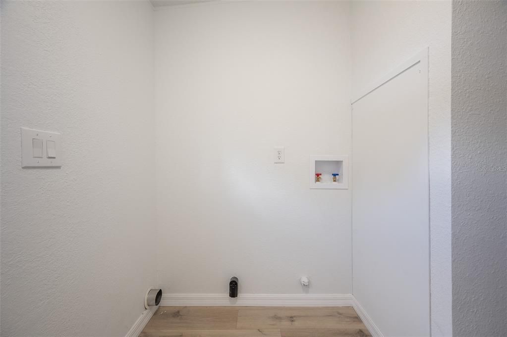For Sale: $229,900 (4 beds, 2 baths, 2356 Square Feet)
