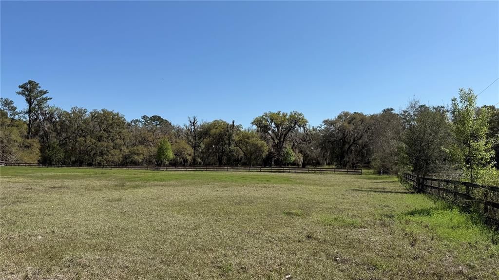 На продажу: $495,000 (2 спален, 1 ванн, 1978 Квадратных фут)