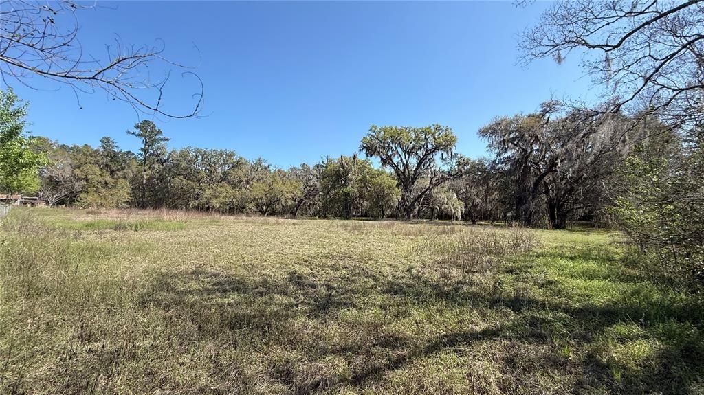 На продажу: $495,000 (2 спален, 1 ванн, 1978 Квадратных фут)