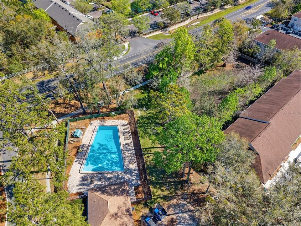 For Sale: $149,900 (2 beds, 1 baths, 1046 Square Feet)