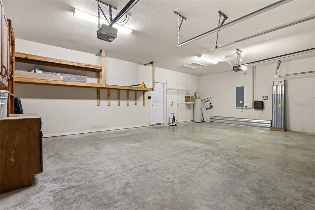 Active With Contract: $495,000 (3 beds, 3 baths, 2635 Square Feet)