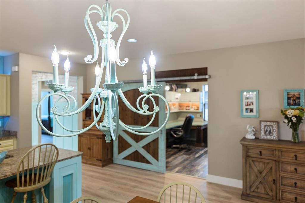 Active With Contract: $495,000 (3 beds, 3 baths, 2635 Square Feet)