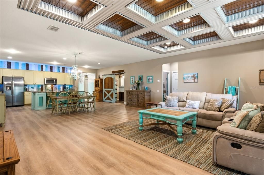 Active With Contract: $495,000 (3 beds, 3 baths, 2635 Square Feet)