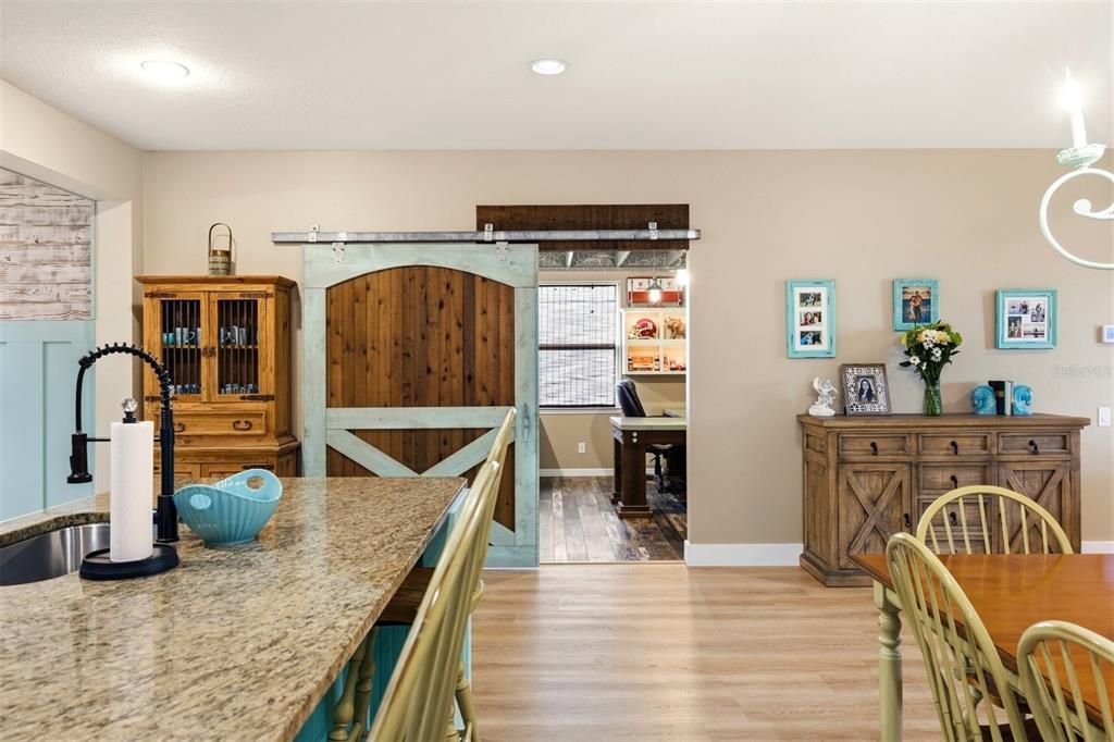 Active With Contract: $495,000 (3 beds, 3 baths, 2635 Square Feet)