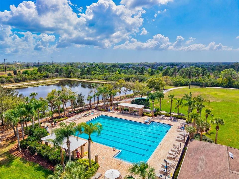 Active With Contract: $495,000 (3 beds, 3 baths, 2635 Square Feet)