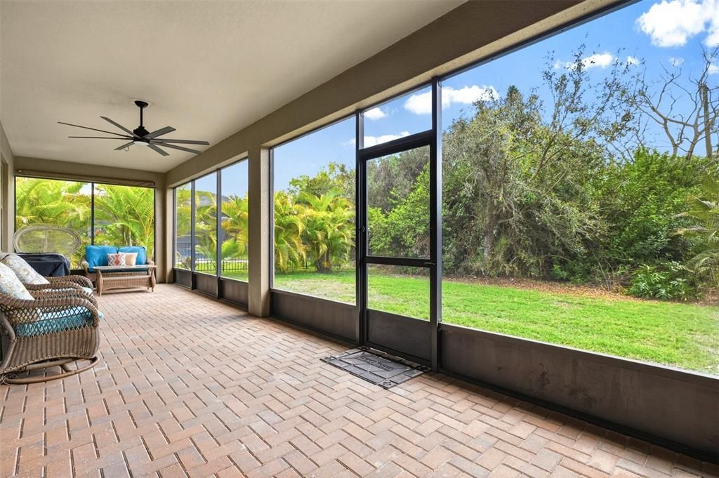 Active With Contract: $495,000 (3 beds, 3 baths, 2635 Square Feet)
