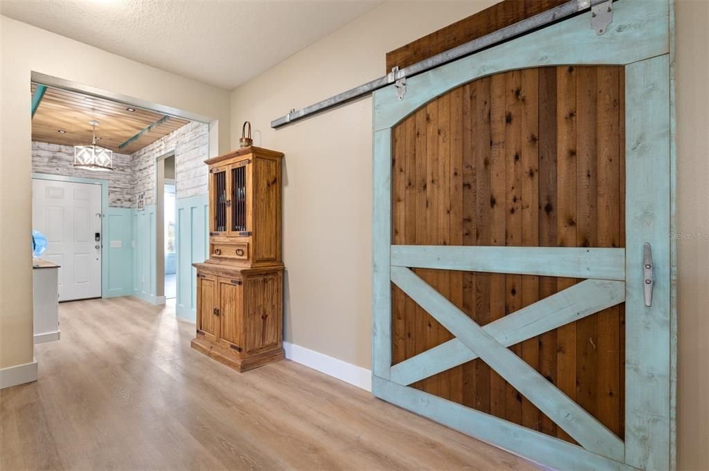 Active With Contract: $495,000 (3 beds, 3 baths, 2635 Square Feet)