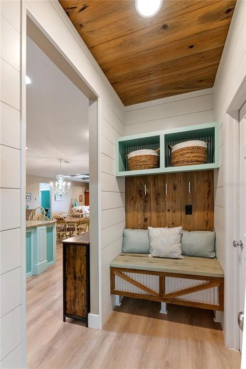Active With Contract: $495,000 (3 beds, 3 baths, 2635 Square Feet)