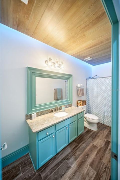 Active With Contract: $495,000 (3 beds, 3 baths, 2635 Square Feet)