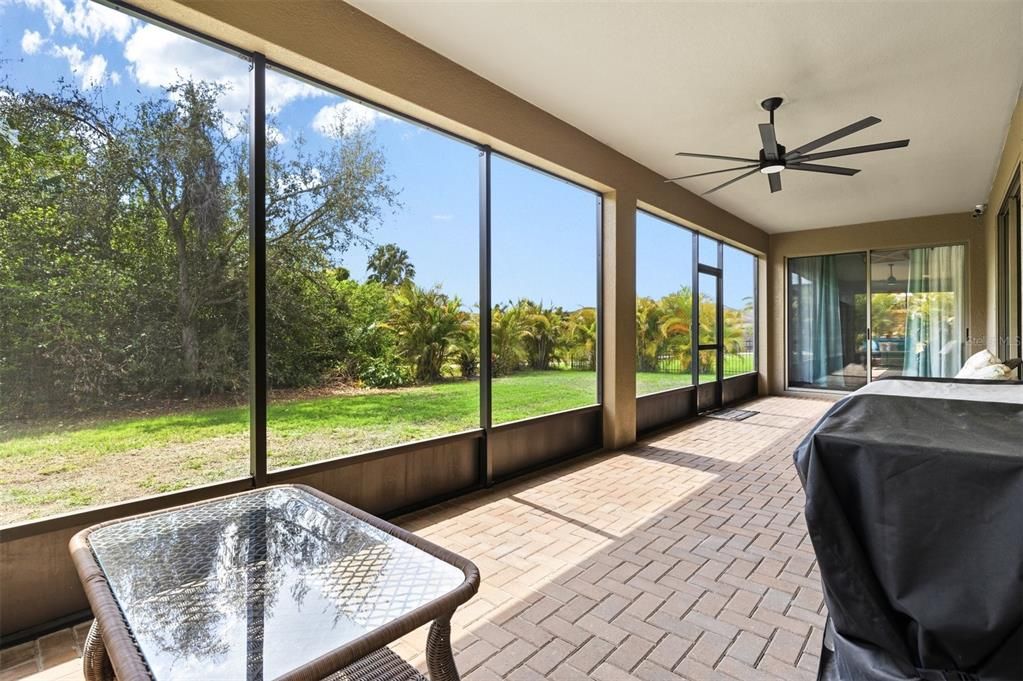 Active With Contract: $495,000 (3 beds, 3 baths, 2635 Square Feet)