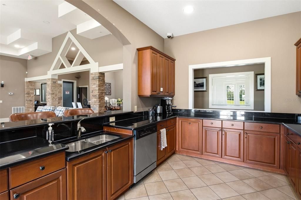 Active With Contract: $495,000 (3 beds, 3 baths, 2635 Square Feet)
