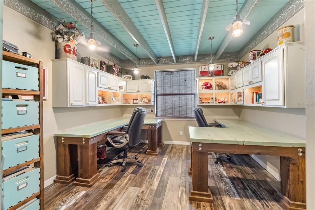 Active With Contract: $495,000 (3 beds, 3 baths, 2635 Square Feet)