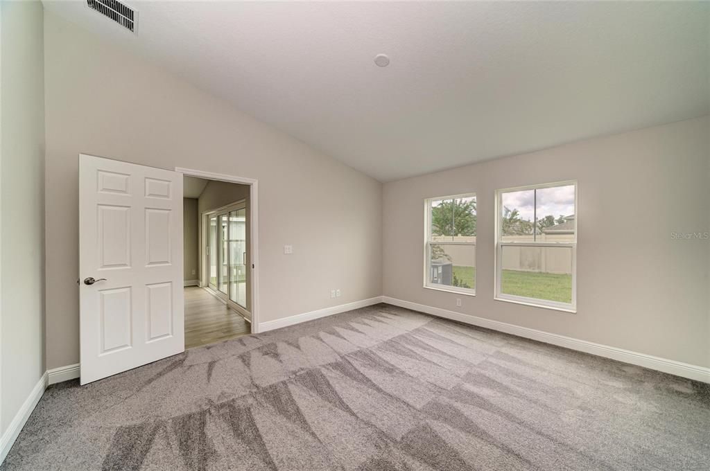 Active With Contract: $299,990 (3 beds, 2 baths, 1534 Square Feet)