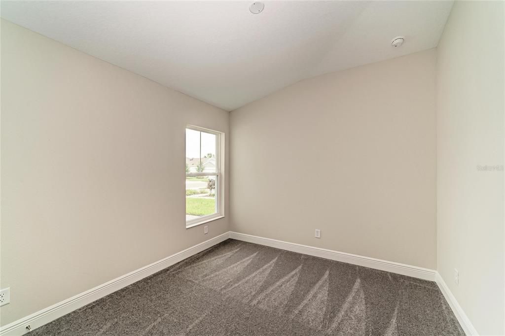 Active With Contract: $299,990 (3 beds, 2 baths, 1534 Square Feet)