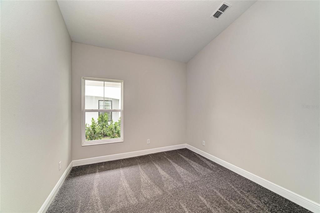 Active With Contract: $299,990 (3 beds, 2 baths, 1534 Square Feet)